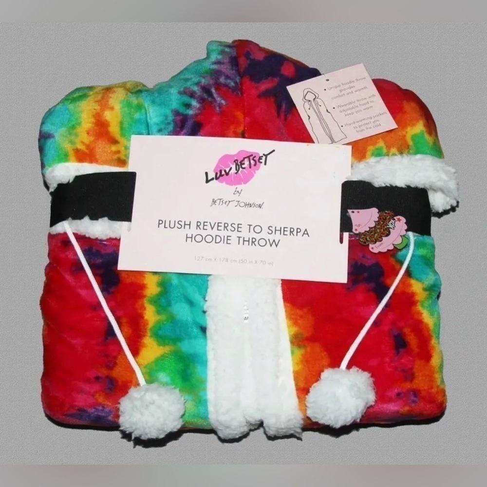 Betsey Johnson Sherpa Throw Rainbow Print Reversible Hooded Blanket 50”X70”‌‌‌‌‍ - Picture 5 of 6